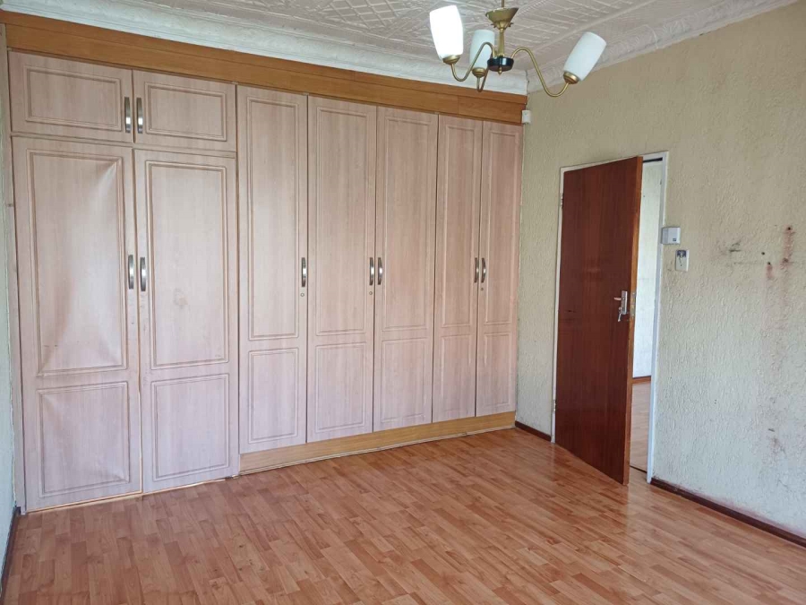 6 Bedroom Property for Sale in Kenilworth Gauteng