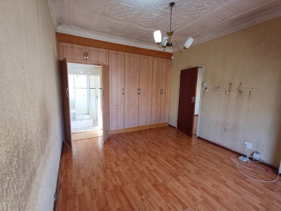 6 Bedroom Property for Sale in Kenilworth Gauteng