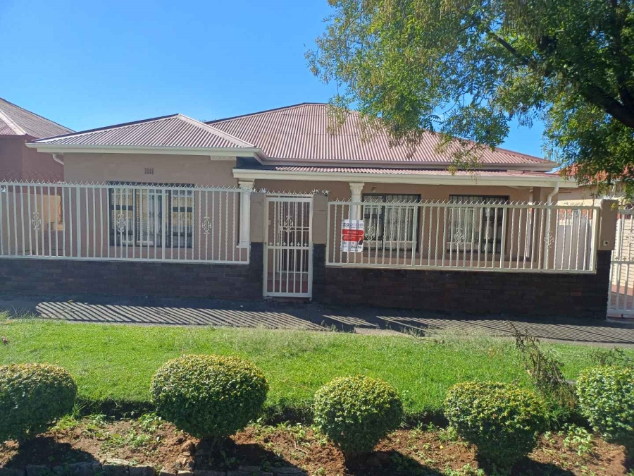 6 Bedroom Property for Sale in Kenilworth Gauteng