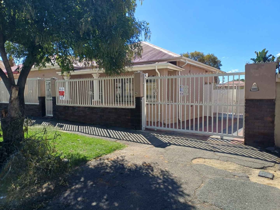 6 Bedroom Property for Sale in Kenilworth Gauteng