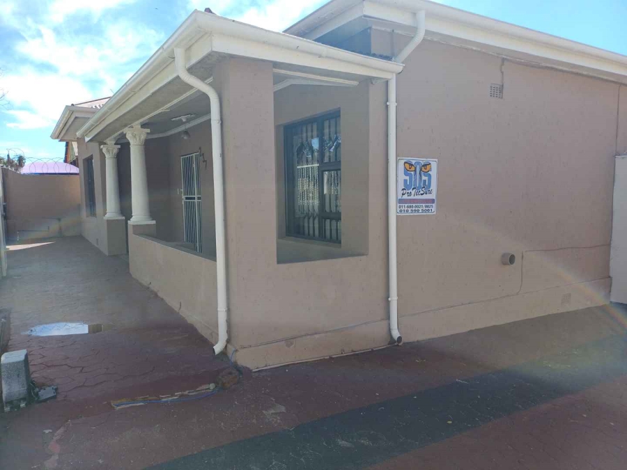 6 Bedroom Property for Sale in Kenilworth Gauteng