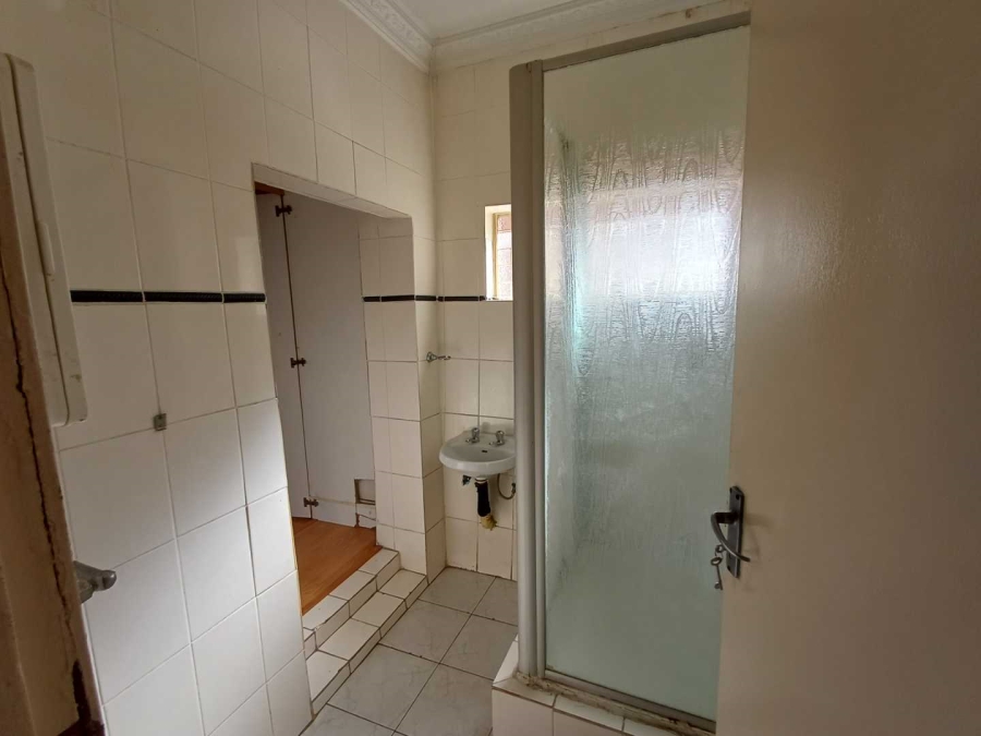 6 Bedroom Property for Sale in Kenilworth Gauteng