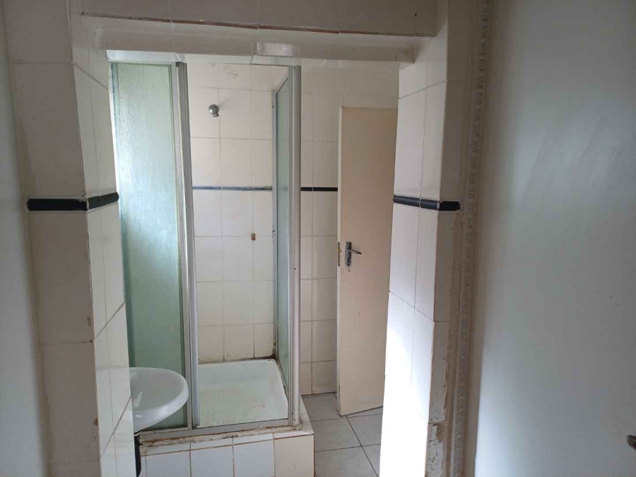 6 Bedroom Property for Sale in Kenilworth Gauteng