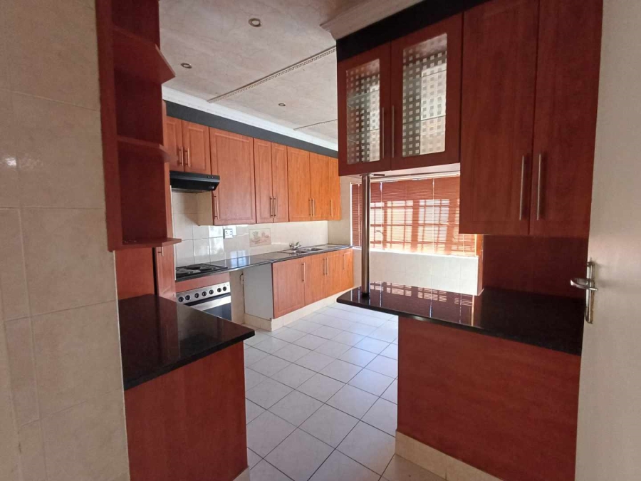 6 Bedroom Property for Sale in Kenilworth Gauteng