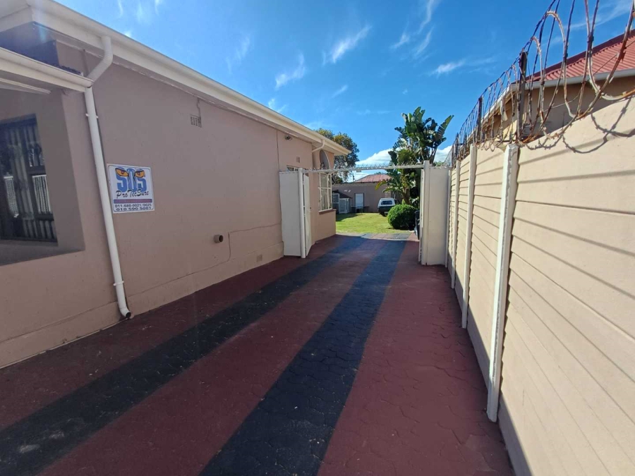 6 Bedroom Property for Sale in Kenilworth Gauteng