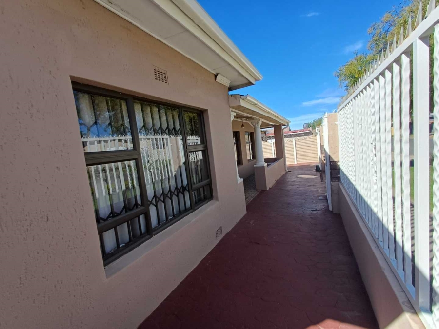 6 Bedroom Property for Sale in Kenilworth Gauteng