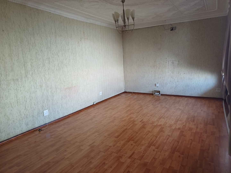 6 Bedroom Property for Sale in Kenilworth Gauteng
