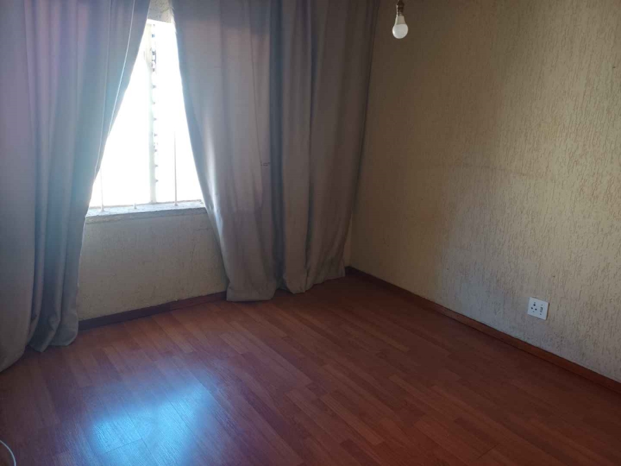 6 Bedroom Property for Sale in Kenilworth Gauteng