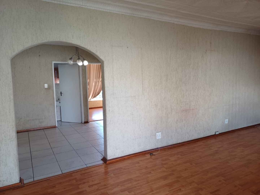 6 Bedroom Property for Sale in Kenilworth Gauteng