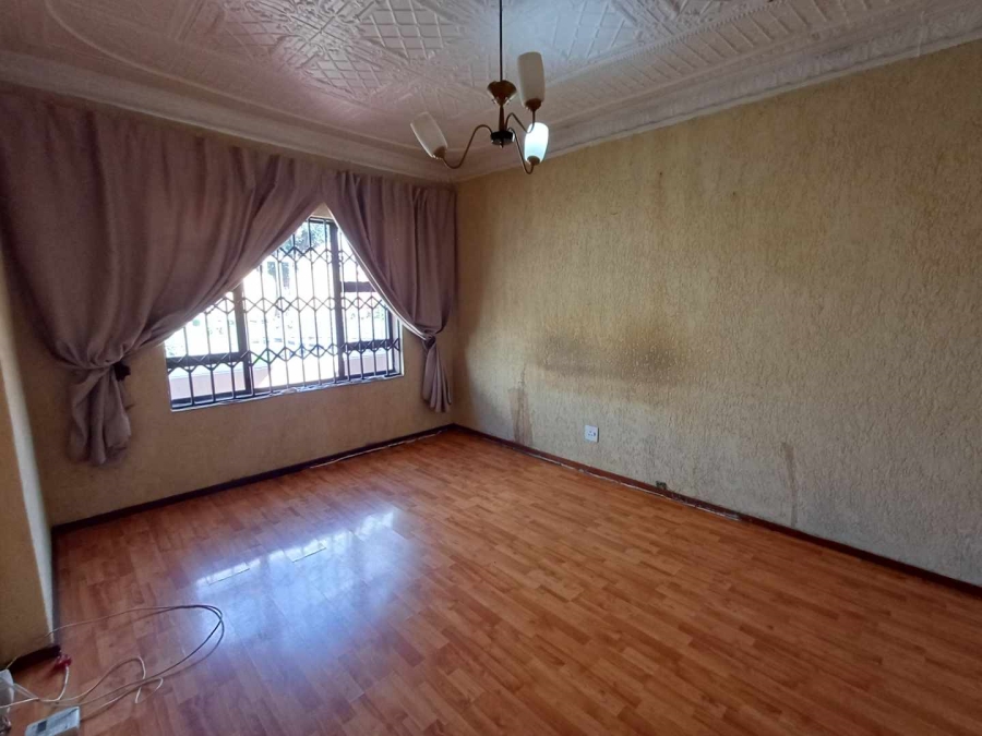 6 Bedroom Property for Sale in Kenilworth Gauteng
