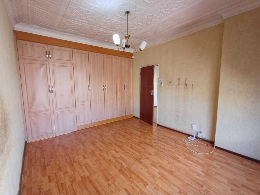 6 Bedroom Property for Sale in Kenilworth Gauteng