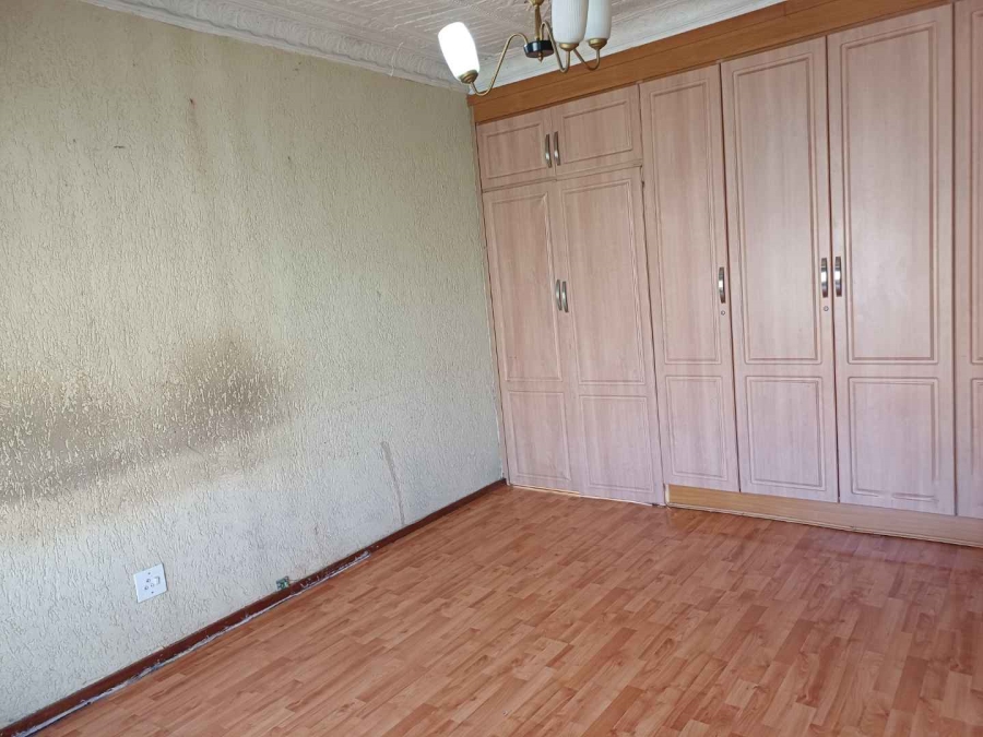 6 Bedroom Property for Sale in Kenilworth Gauteng