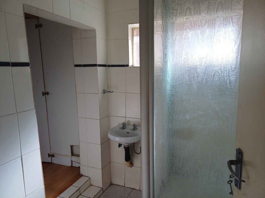 6 Bedroom Property for Sale in Kenilworth Gauteng