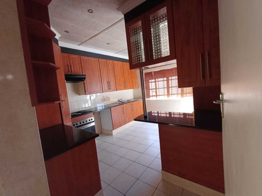 6 Bedroom Property for Sale in Kenilworth Gauteng