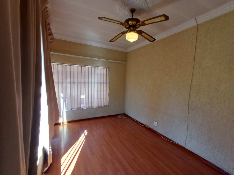 6 Bedroom Property for Sale in Kenilworth Gauteng