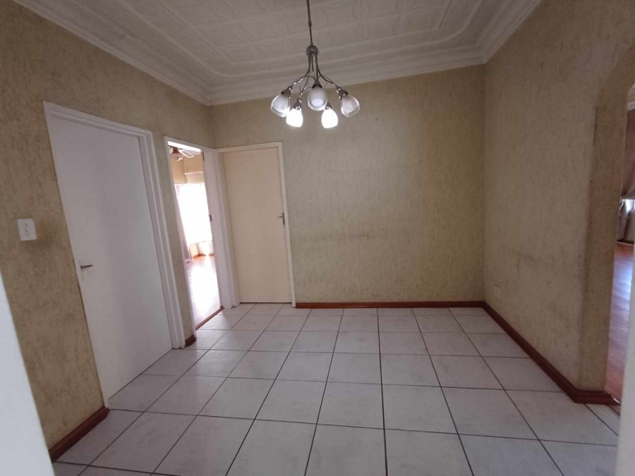 6 Bedroom Property for Sale in Kenilworth Gauteng