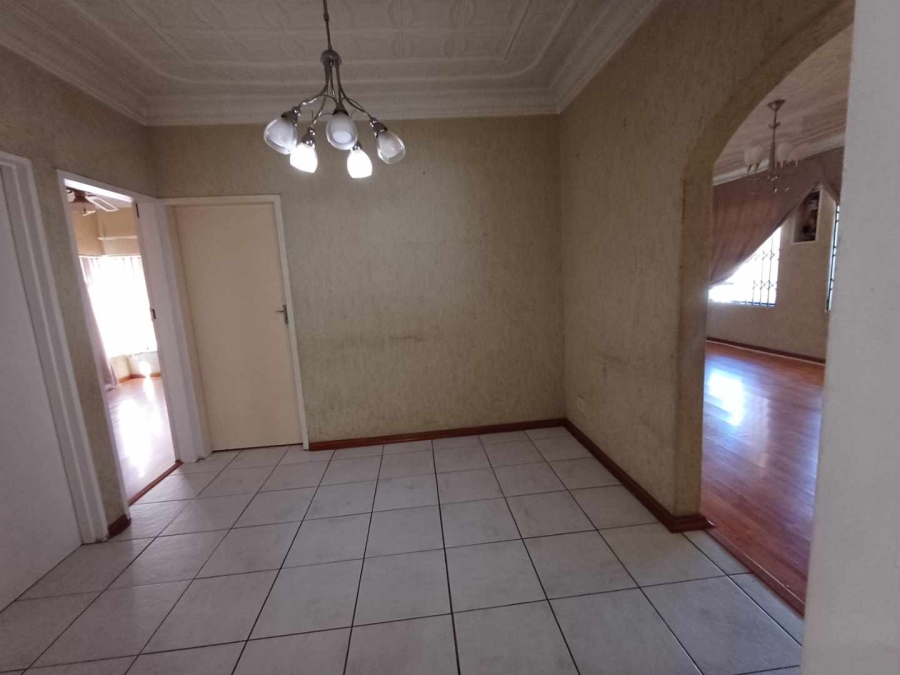 6 Bedroom Property for Sale in Kenilworth Gauteng