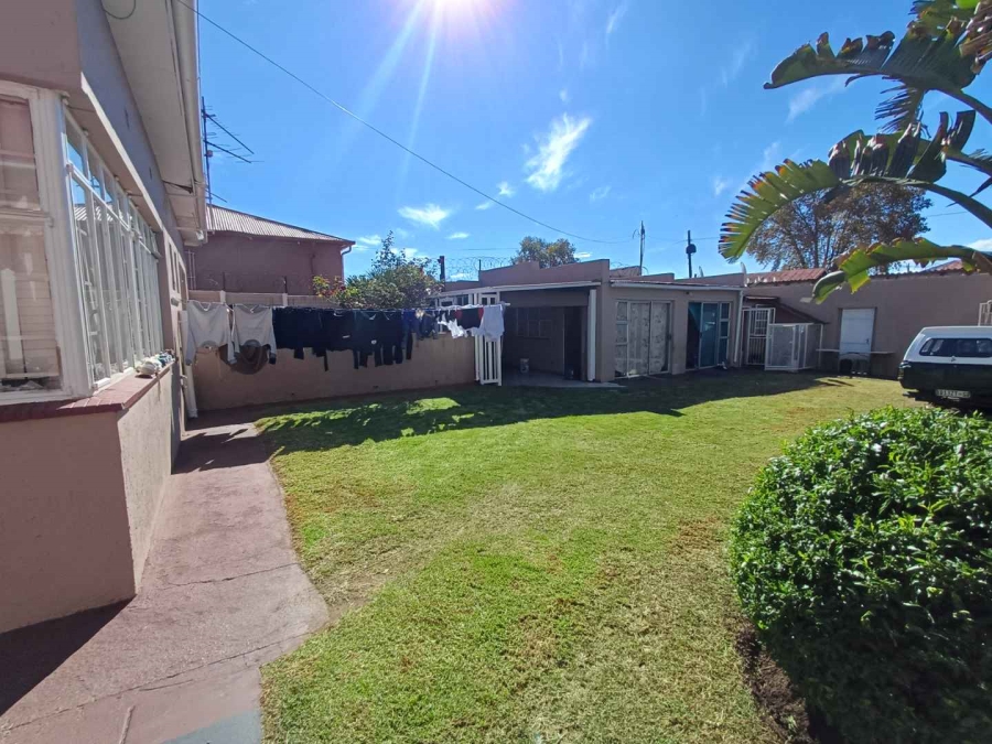 6 Bedroom Property for Sale in Kenilworth Gauteng
