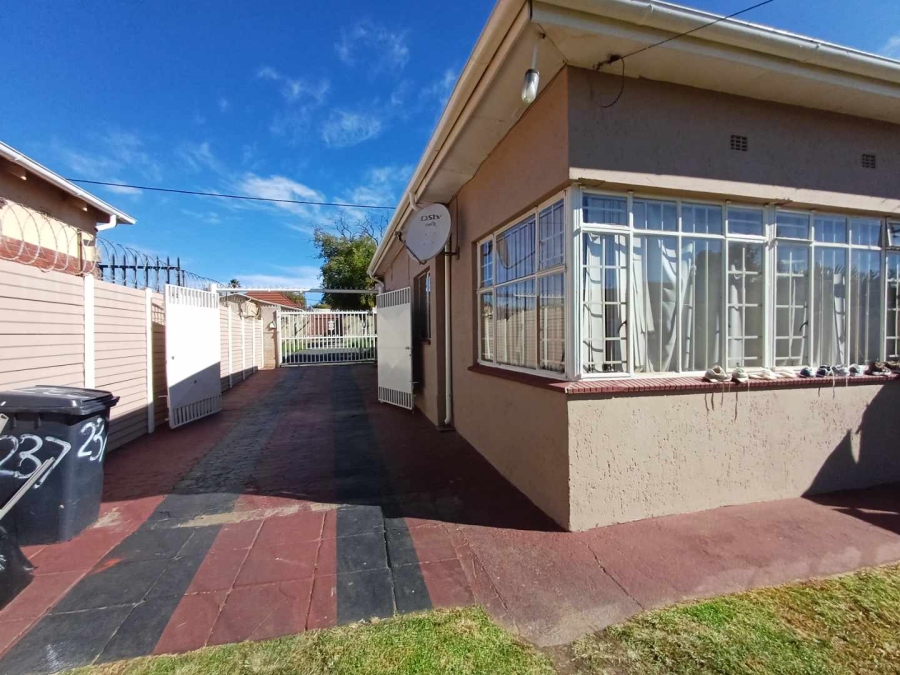6 Bedroom Property for Sale in Kenilworth Gauteng