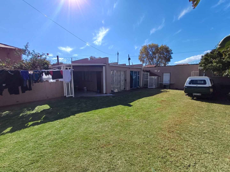 6 Bedroom Property for Sale in Kenilworth Gauteng