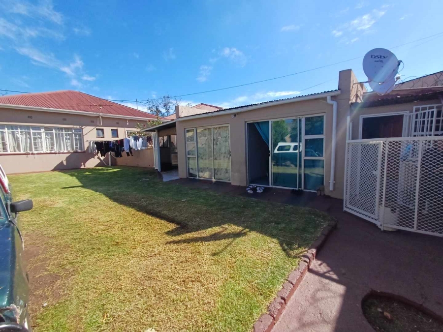 6 Bedroom Property for Sale in Kenilworth Gauteng