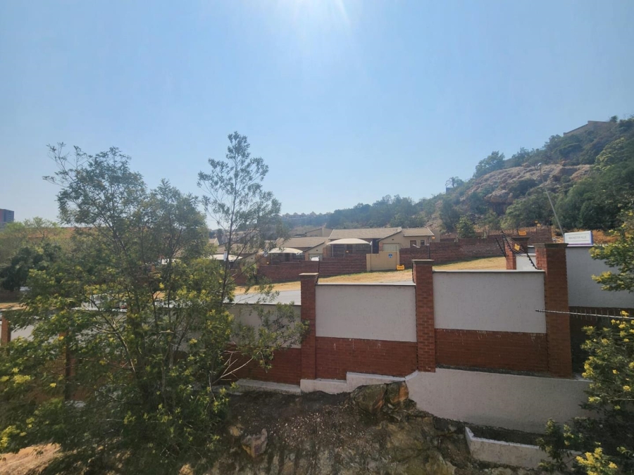 2 Bedroom Property for Sale in Winchester Hills Gauteng
