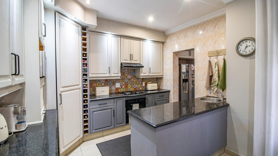 5 Bedroom Property for Sale in Meyersdal Gauteng