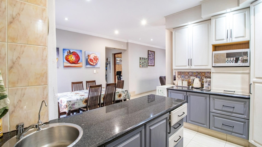 5 Bedroom Property for Sale in Meyersdal Gauteng