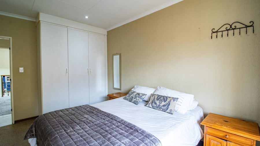 5 Bedroom Property for Sale in Meyersdal Gauteng