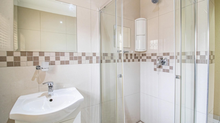 5 Bedroom Property for Sale in Meyersdal Gauteng