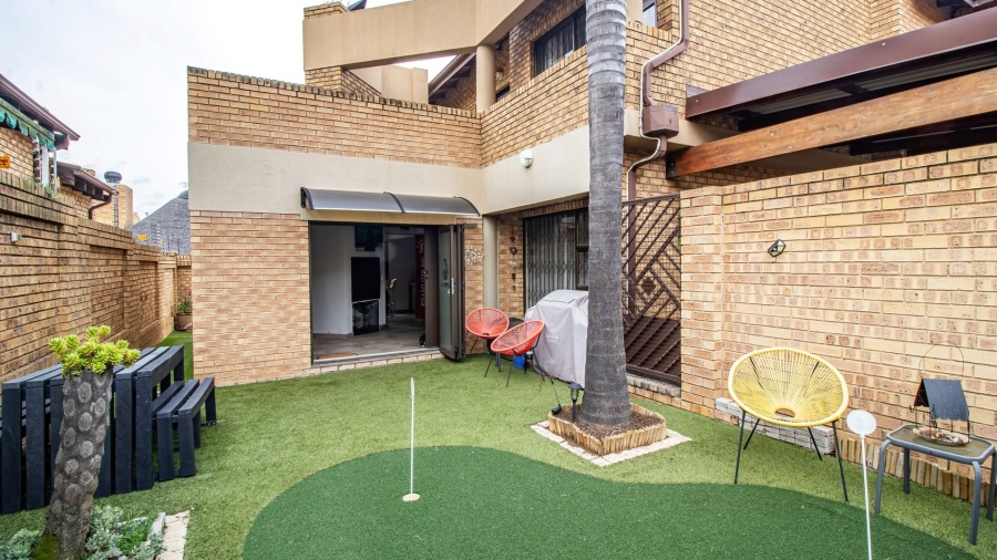 5 Bedroom Property for Sale in Meyersdal Gauteng