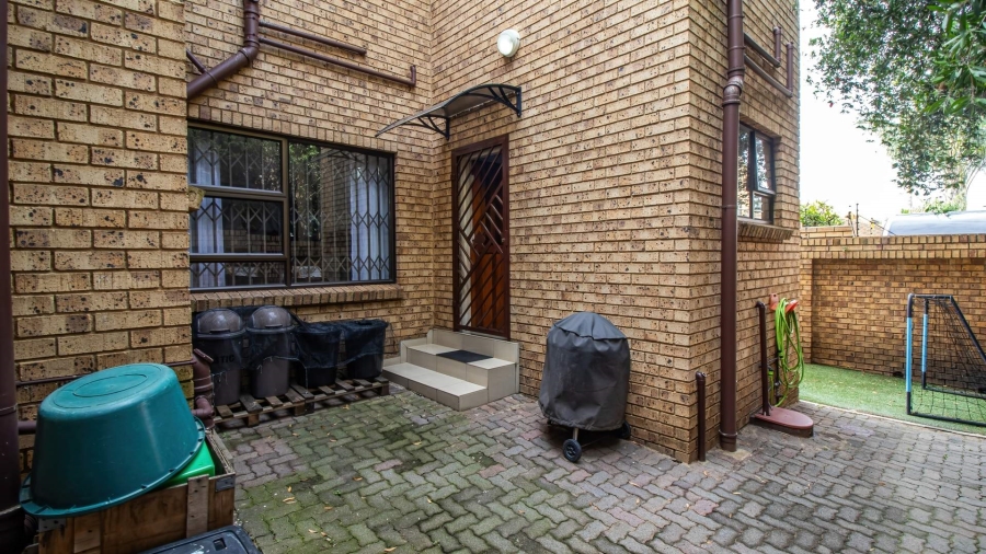 5 Bedroom Property for Sale in Meyersdal Gauteng