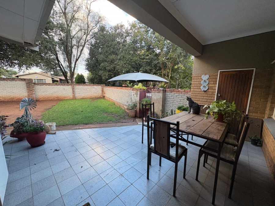 3 Bedroom Property for Sale in Rothdene Gauteng