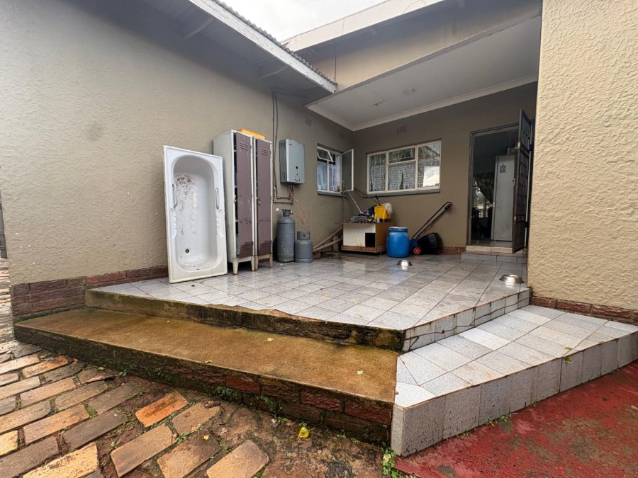 3 Bedroom Property for Sale in Rothdene Gauteng
