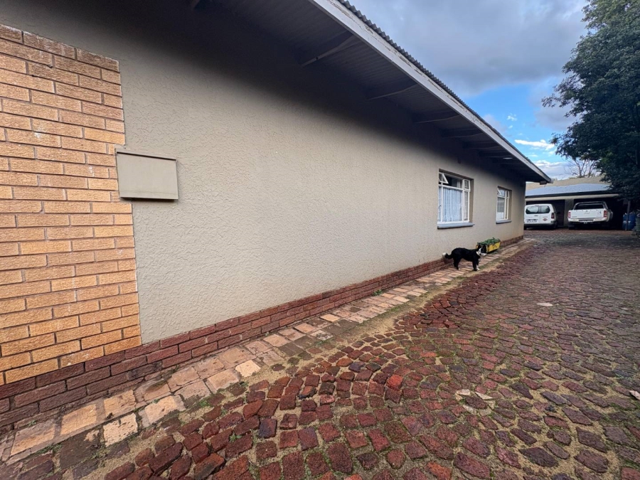 3 Bedroom Property for Sale in Rothdene Gauteng