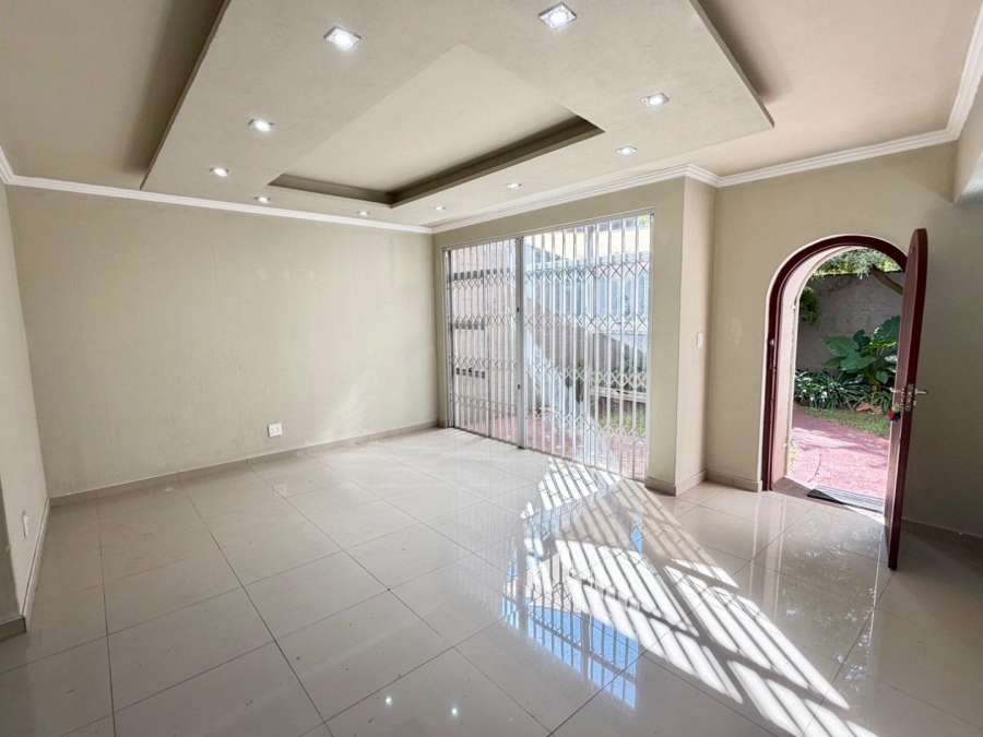 3 Bedroom Property for Sale in Beyerspark Gauteng