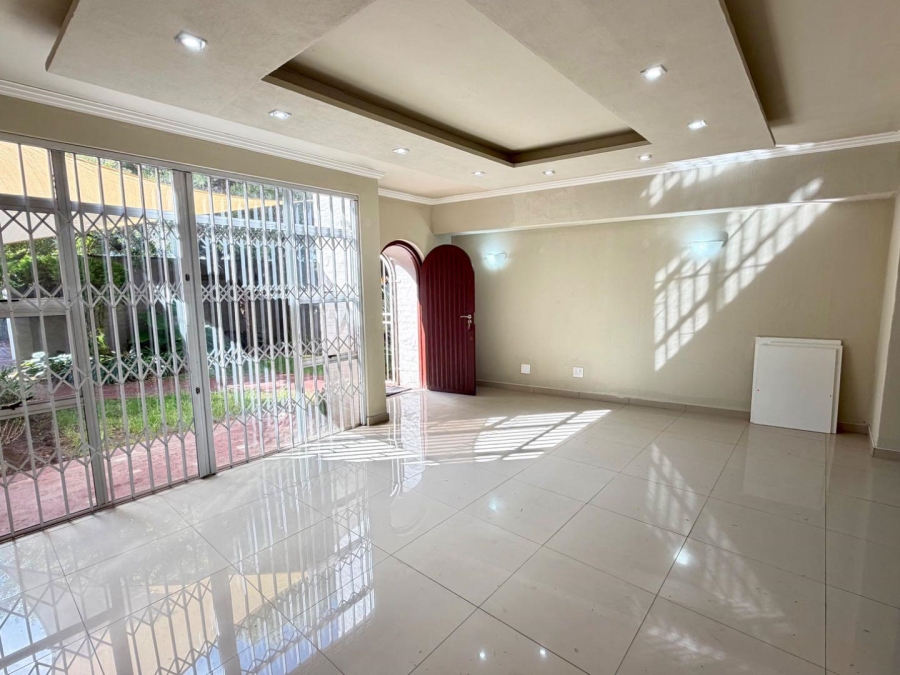 3 Bedroom Property for Sale in Beyerspark Gauteng