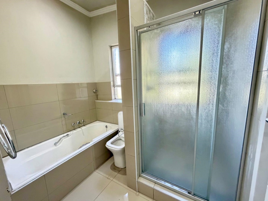 3 Bedroom Property for Sale in Beyerspark Gauteng