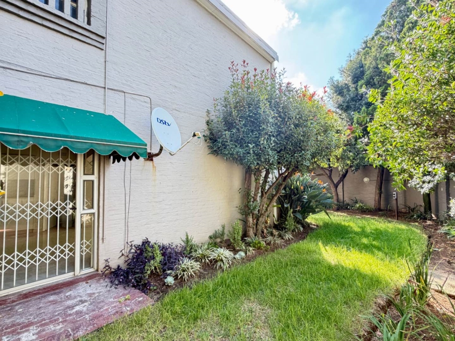 3 Bedroom Property for Sale in Beyerspark Gauteng