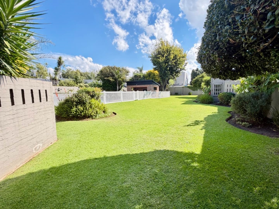 3 Bedroom Property for Sale in Beyerspark Gauteng