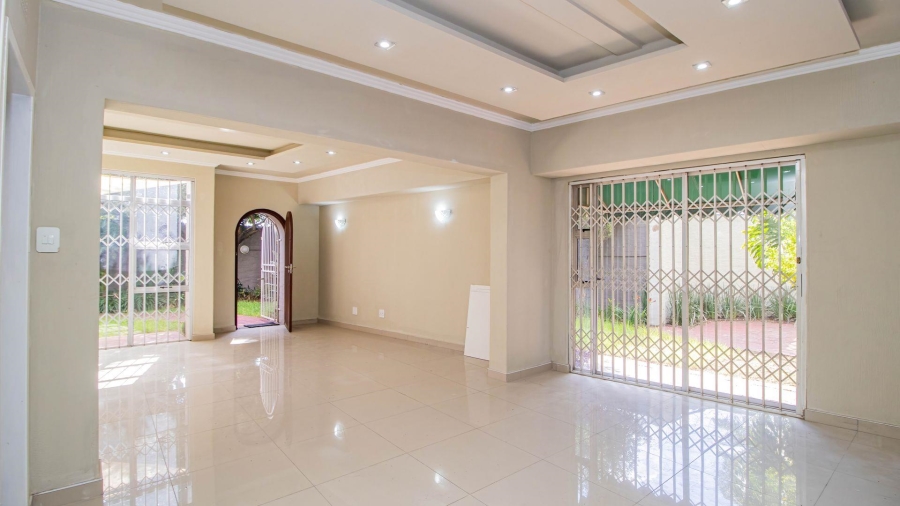3 Bedroom Property for Sale in Beyerspark Gauteng