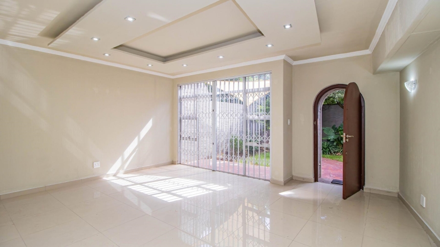 3 Bedroom Property for Sale in Beyerspark Gauteng