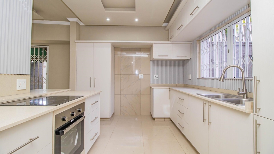 3 Bedroom Property for Sale in Beyerspark Gauteng