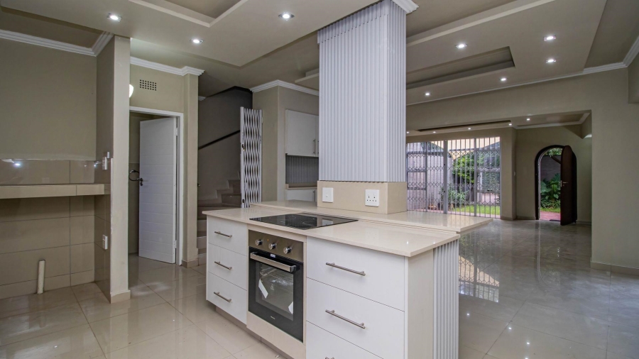 3 Bedroom Property for Sale in Beyerspark Gauteng