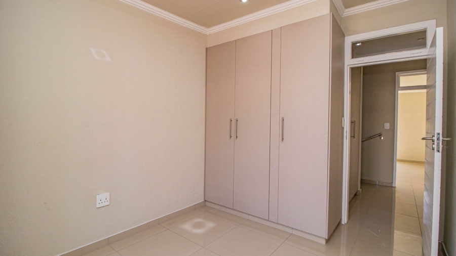 3 Bedroom Property for Sale in Beyerspark Gauteng
