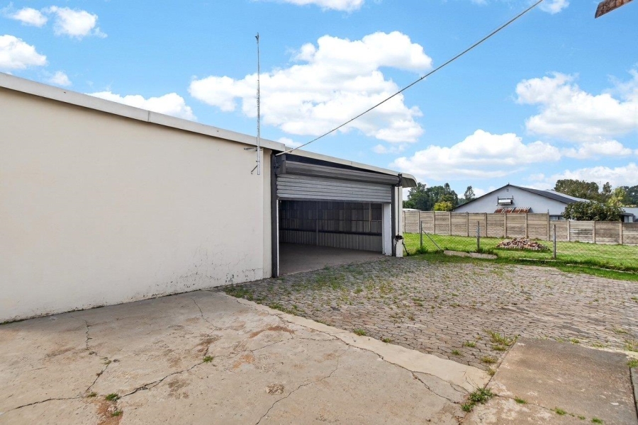 3 Bedroom Property for Sale in Benoni Small Farms Gauteng