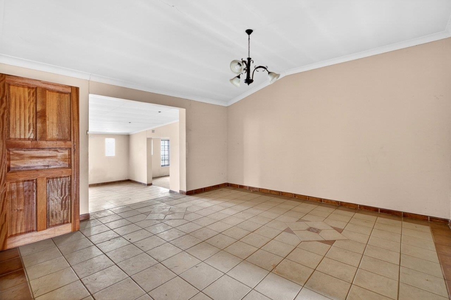 3 Bedroom Property for Sale in Benoni Small Farms Gauteng