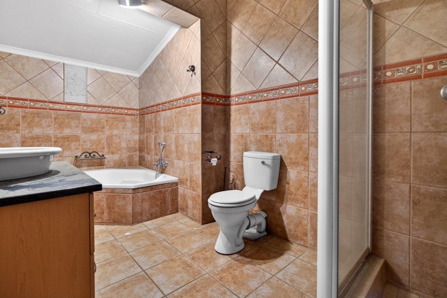 3 Bedroom Property for Sale in Benoni Small Farms Gauteng
