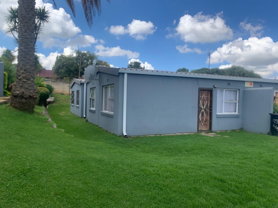 2 Bedroom Property for Sale in Naturena Gauteng