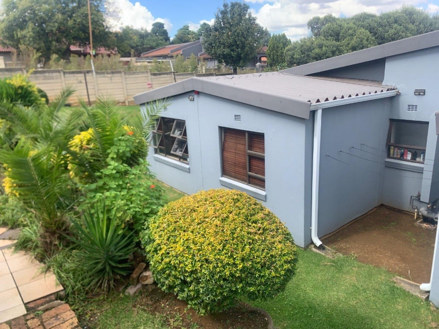 2 Bedroom Property for Sale in Naturena Gauteng